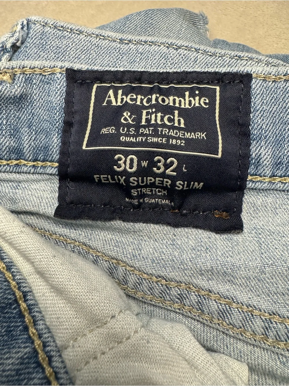 Abercrombie & Fitch Light Wash Men's Slim Jeans - Felix Super Slim